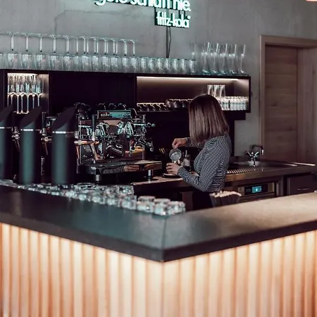 Adebar Stadthotel 4* ディンゴルフィング