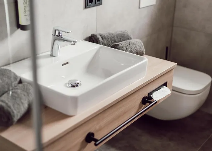 Adebar Stadthotel Szálloda 4*