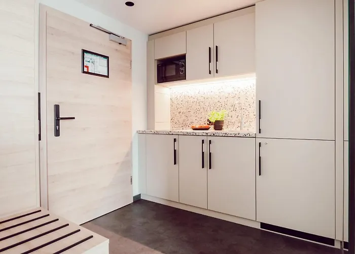 Adebar Stadthotel Szálloda