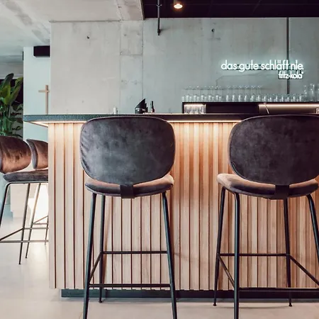 Adebar Stadthotel 4*