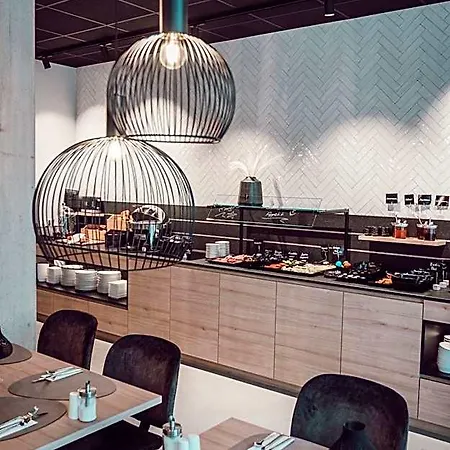 Adebar Stadthotel מלון 4*