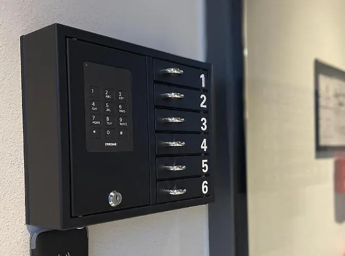 فندق Adebar Stadthotel دينغولفينغ