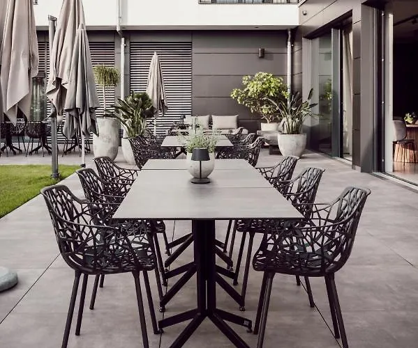 فندق Adebar Stadthotel